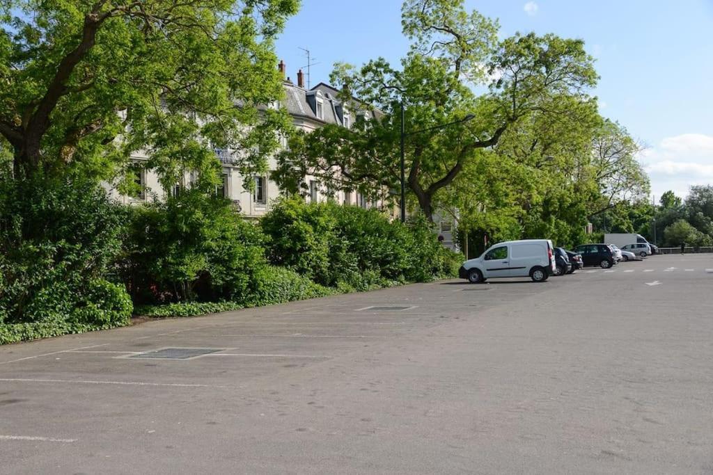 Appartement Charmant Tres Proche Centre-Ville, Parking Gratuits, Mulhouse Centre Eksteriør billede